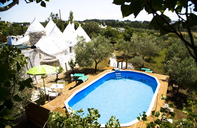 Authentic Trullo with swimming pool in Itria Valley Apulia