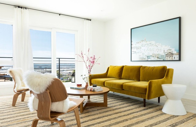 Avalon 2 Unit Buyout (I & III) AvantStay | Mins to Gaslamp| Beautiful Deck w/BBQ