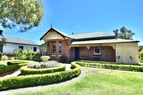 Avoca House - Gorgeous Federation Home
