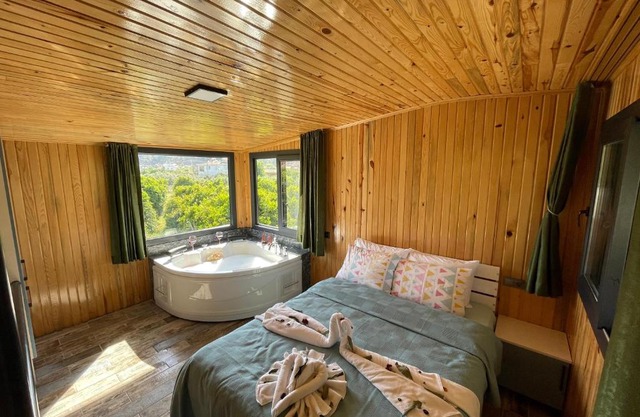 Avohomes
