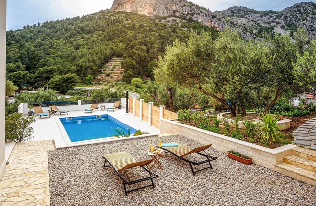 Awesome apartment in Klek with Wi-Fi