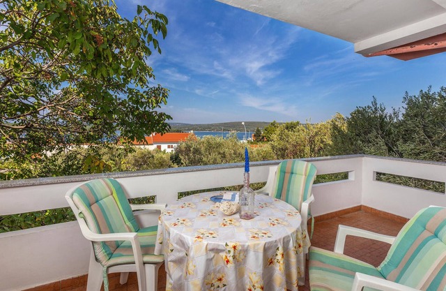 Awesome apartment in Punat with WiFi