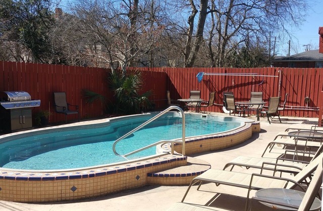 Awesome Downtown condo in Savannah