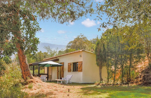 Awesome home in Calcatoggio with WiFi