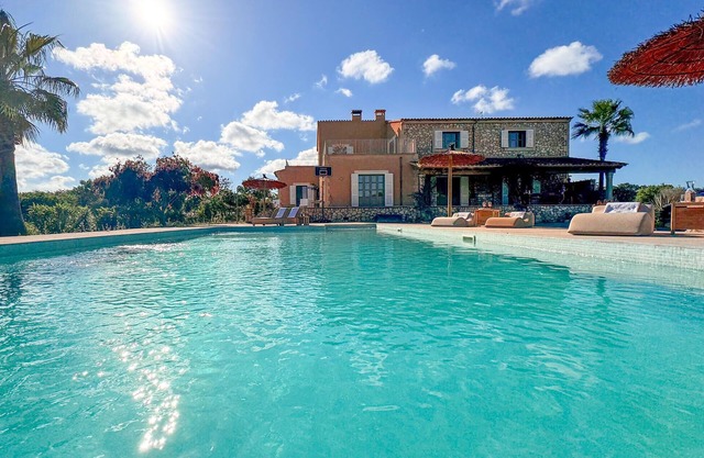 Awesome home in Felanitx