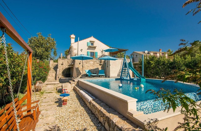 Awesome home in Kornic with kitchen