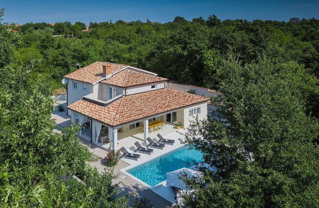 Awesome home in Labin - Rabac