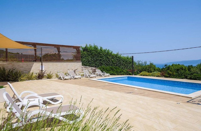 Awesome home in Labin