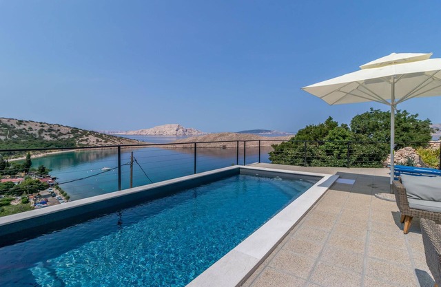 Awesome home in Lukovo