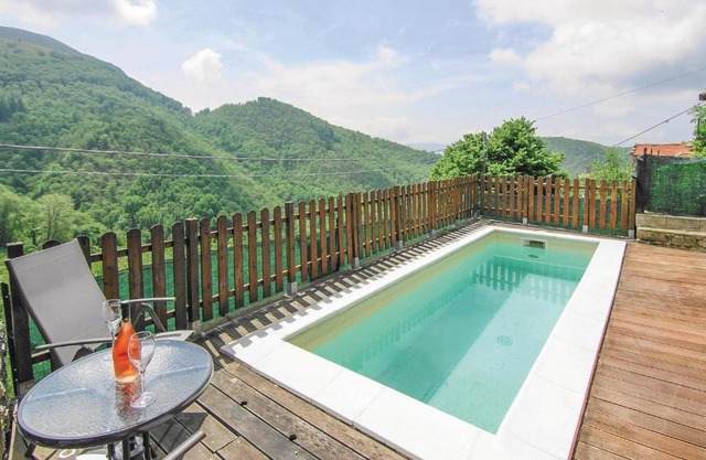 Awesome Home In Montefegatesi With Wifi