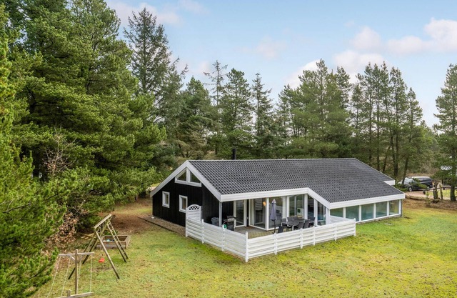 Awesome home in Nørre Nebel with sauna