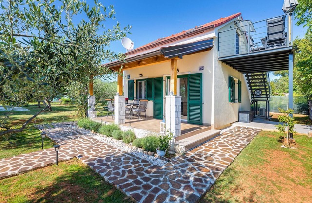 Awesome home in Peroj with WiFi