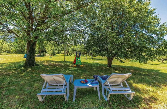 Awesome home in Skrljevo with WiFi