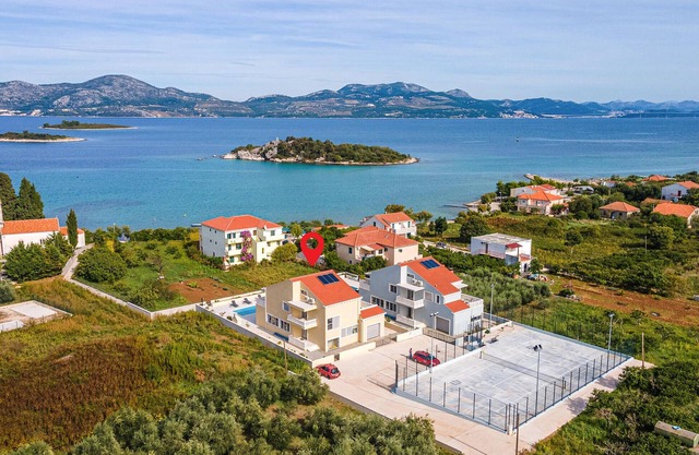 Awesome home in Sreser