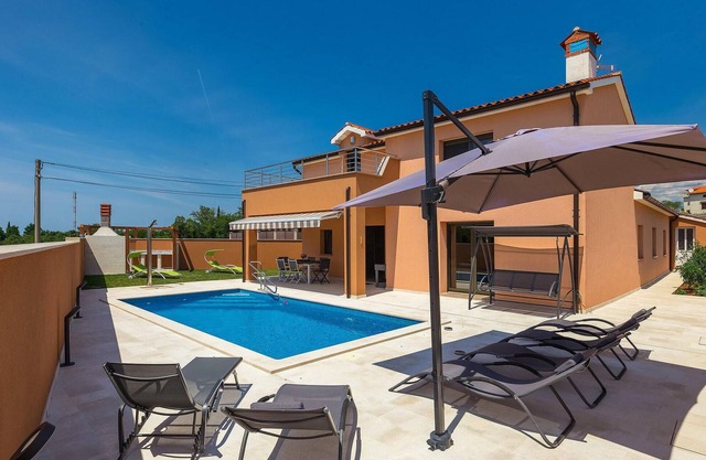 Awesome home in Svetvincenat