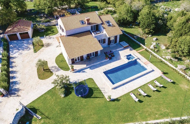 Awesome home in Topolo with sauna