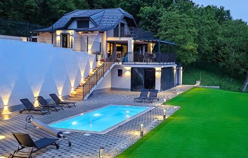 Awesome Home In Zagreb With Sauna