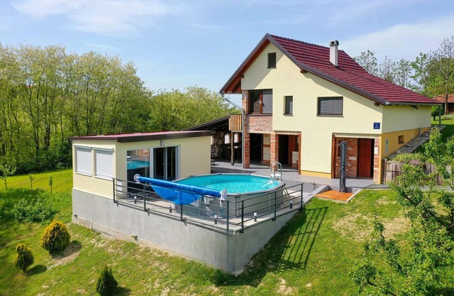 Awesome home in Zigrovec with sauna