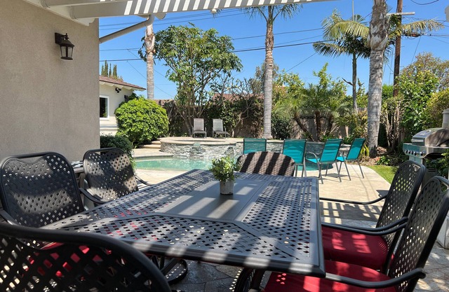 Awesome Pool/Jac Home: 2 Ensuites, Walk 2 Disney