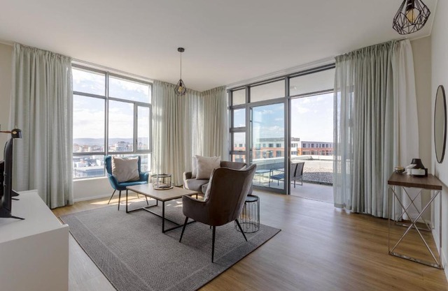 Axis Luxury Apartments by Century City Hotels