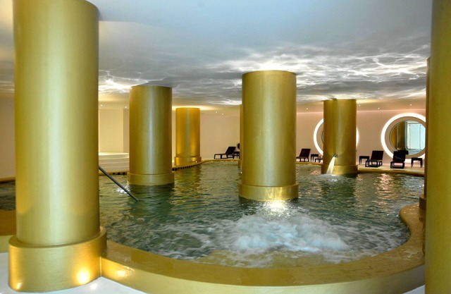 Axis Vermar Conference & Beach Hotel