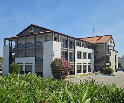 B&B HOTEL Avignon 1