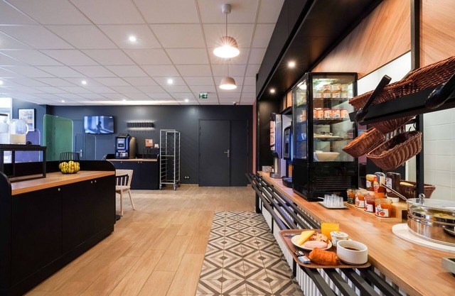 B&B HOTEL Rosny-sous-Bois Paris Est