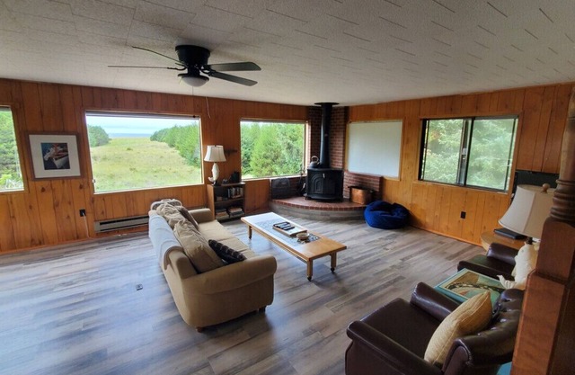 B & J Sea View | Secluded Klipson Beach Area