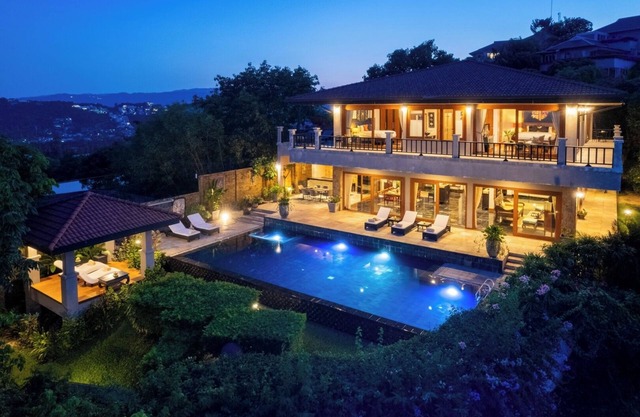 Baan Phuttarak Villa - 4BR Private Sea View