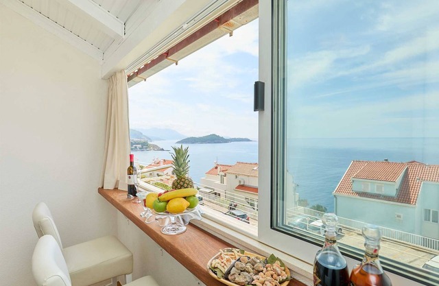 BAHARI ONE BEDROOM APARTMENT