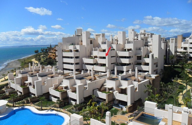 Bahia Beach Front Apartment - Close to Marbella - Free WiFi