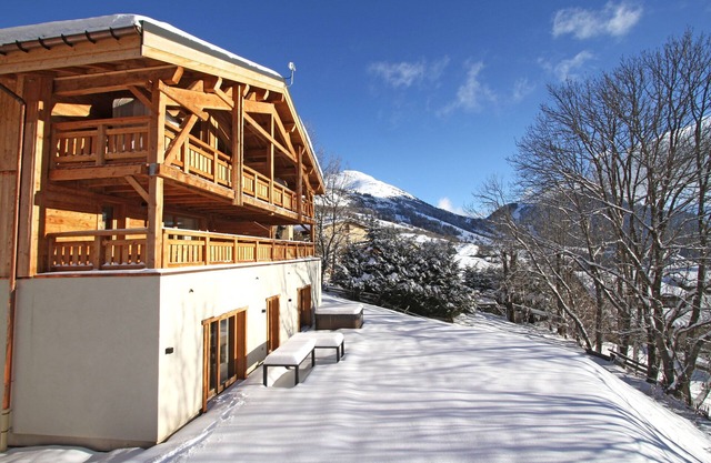 Bain À Remous Privé! Chalet au coeur du Village