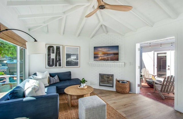 Balboa Island Getaway | Steps2Sand | Firepit | BBQ