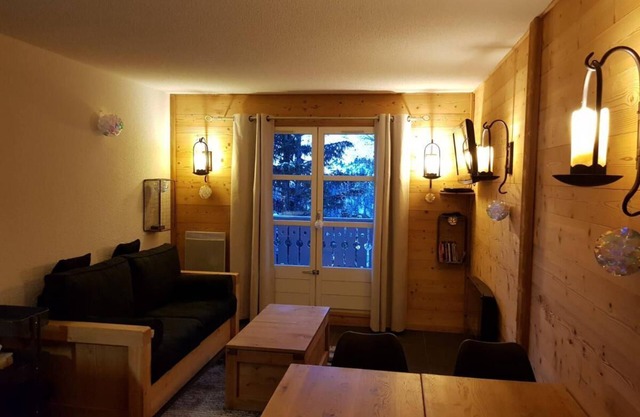 Balcony, tv, ski locker, 29m², Flaine