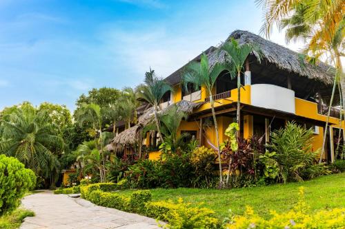 Banana Palms Hotel