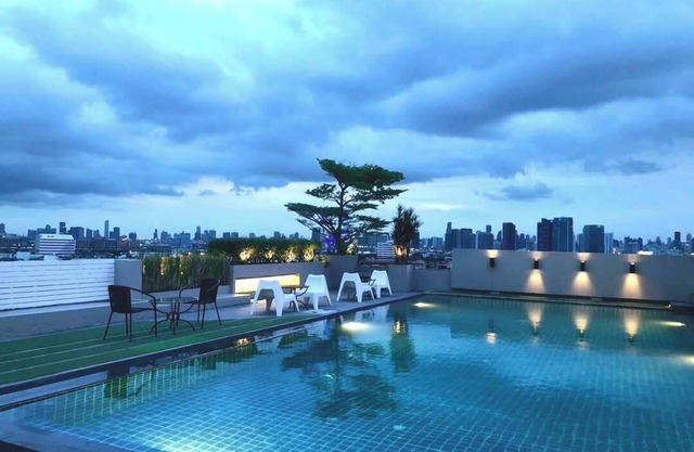 Bangkok Inter Place Hotel