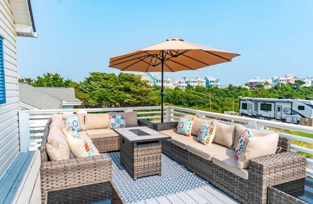 Barefoot Beach: Spectacular Family Beach Retreat!