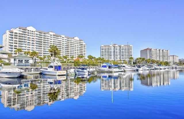 Barefoot Resort 1 BR | Pool & Waterway Views