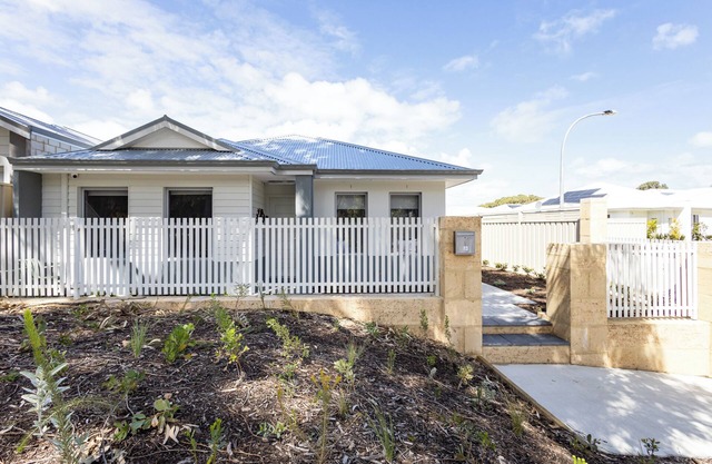 Barefoot2Beach by Swan BnB Management