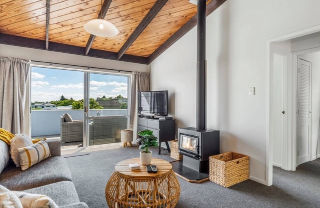 Base: 4 Extra: $40 38 Saint James Street