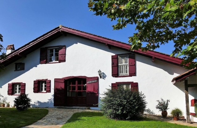 BaskoParadis - Terrace with views - Garden - Donkey