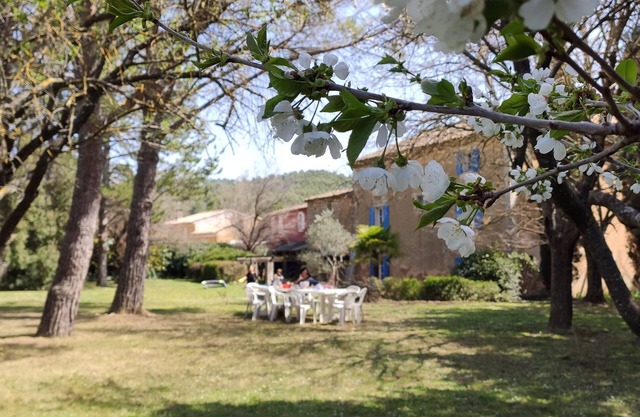 Bastide in Roussillon