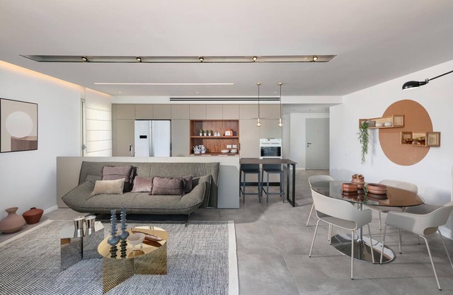Bat Galim Seaside Artistic Retreat 3BR Apartment
