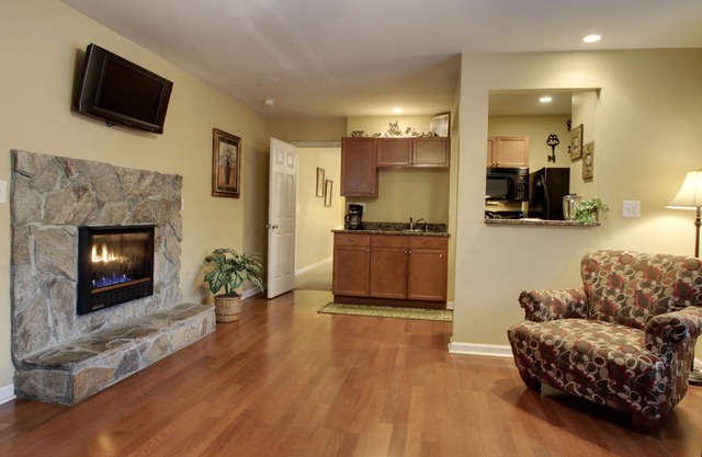 Bavarian Brook Condo 10