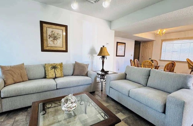 Bay Tree cozy 2BR condo on the ground floor