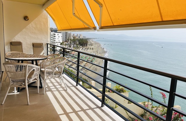 Bay View in Castillo Santa Clara