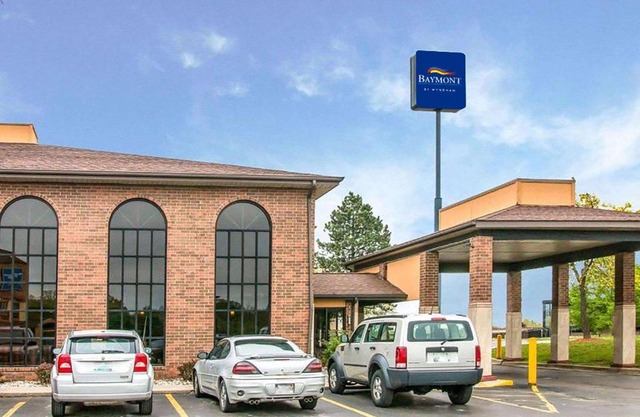 Baymont by Wyndham Flint Airport North