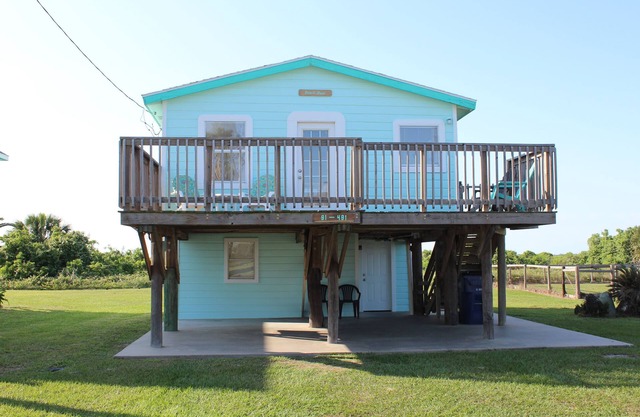 Beach Daze – Fall Deals & Ocean Views!