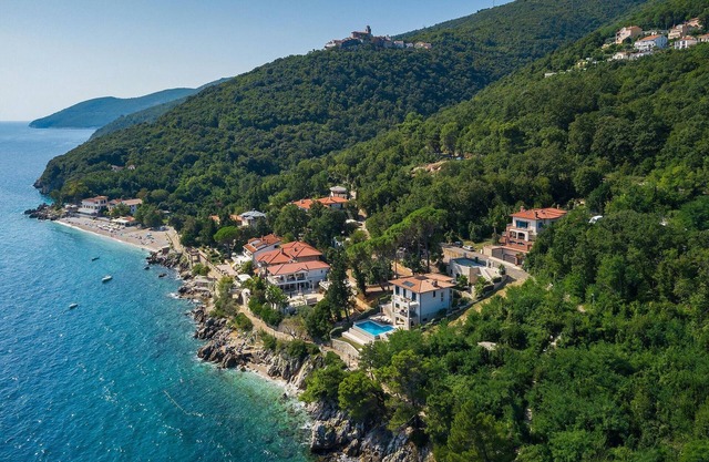 Beach front home in Moscenicka Draga