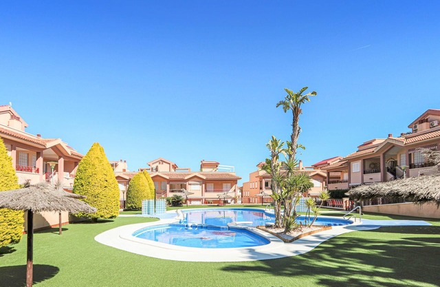 Beach front home in Santa Pola